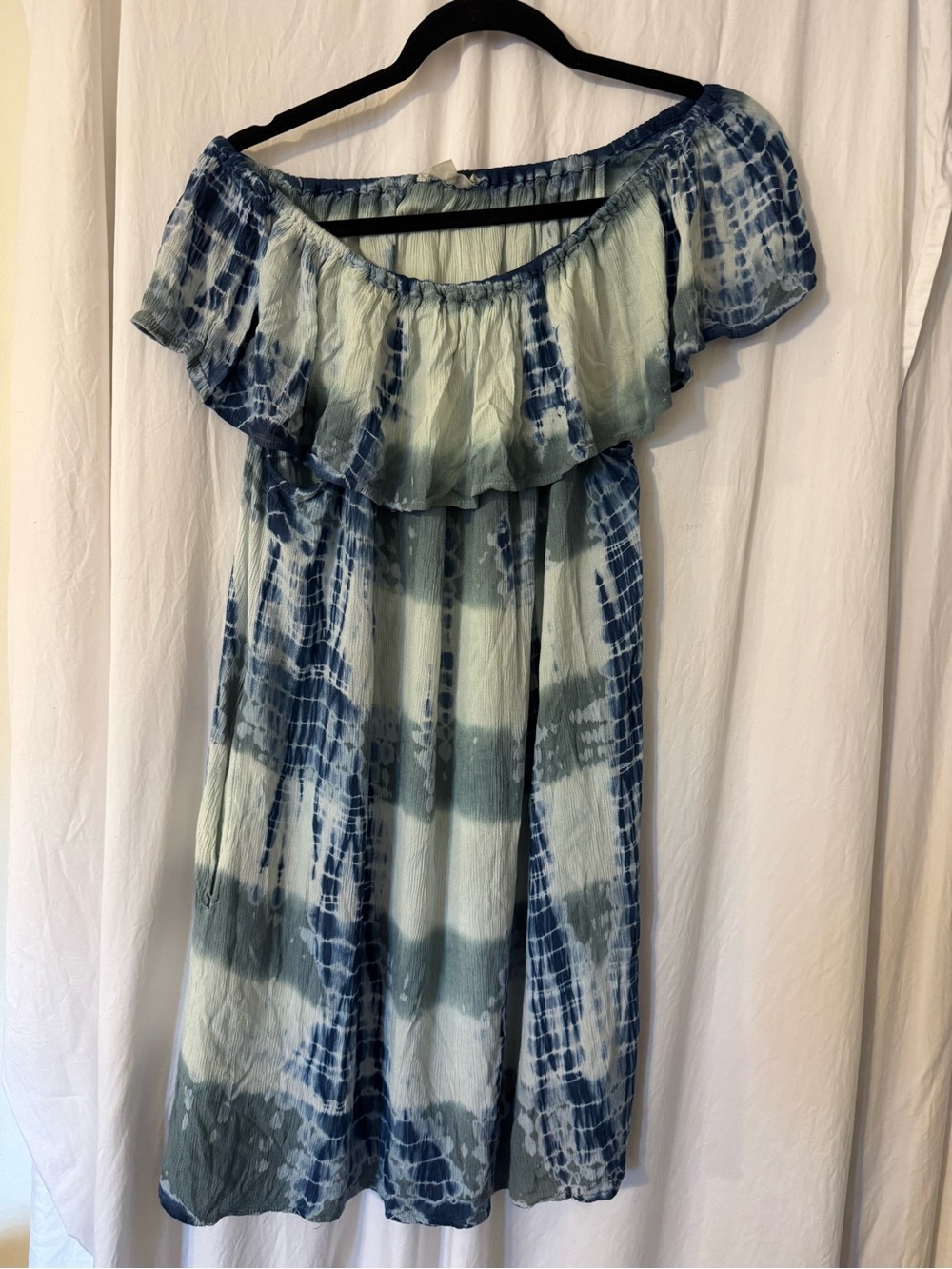 Vanilla Star Off-Shoulder Tie-Dye Mini Dress in Blue Size XL . 💙🤍📍🪭